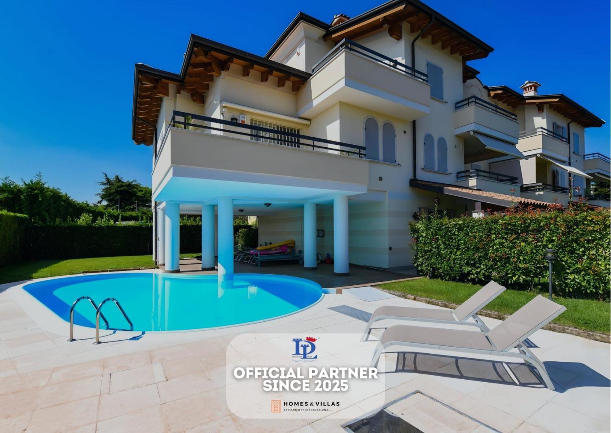Desenzanoloft Official Partner Marriott Homes & Villas - Bea House, Sirmione With Private Garden And Share Pool 외부 사진